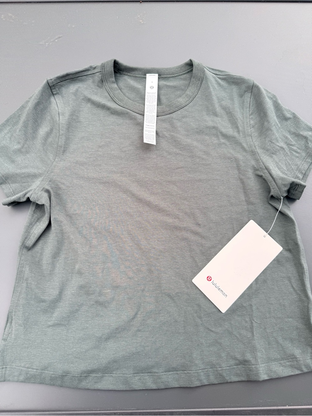 lululemon athletica Women’s Classic Fit Cotton-Blend Tee NWT